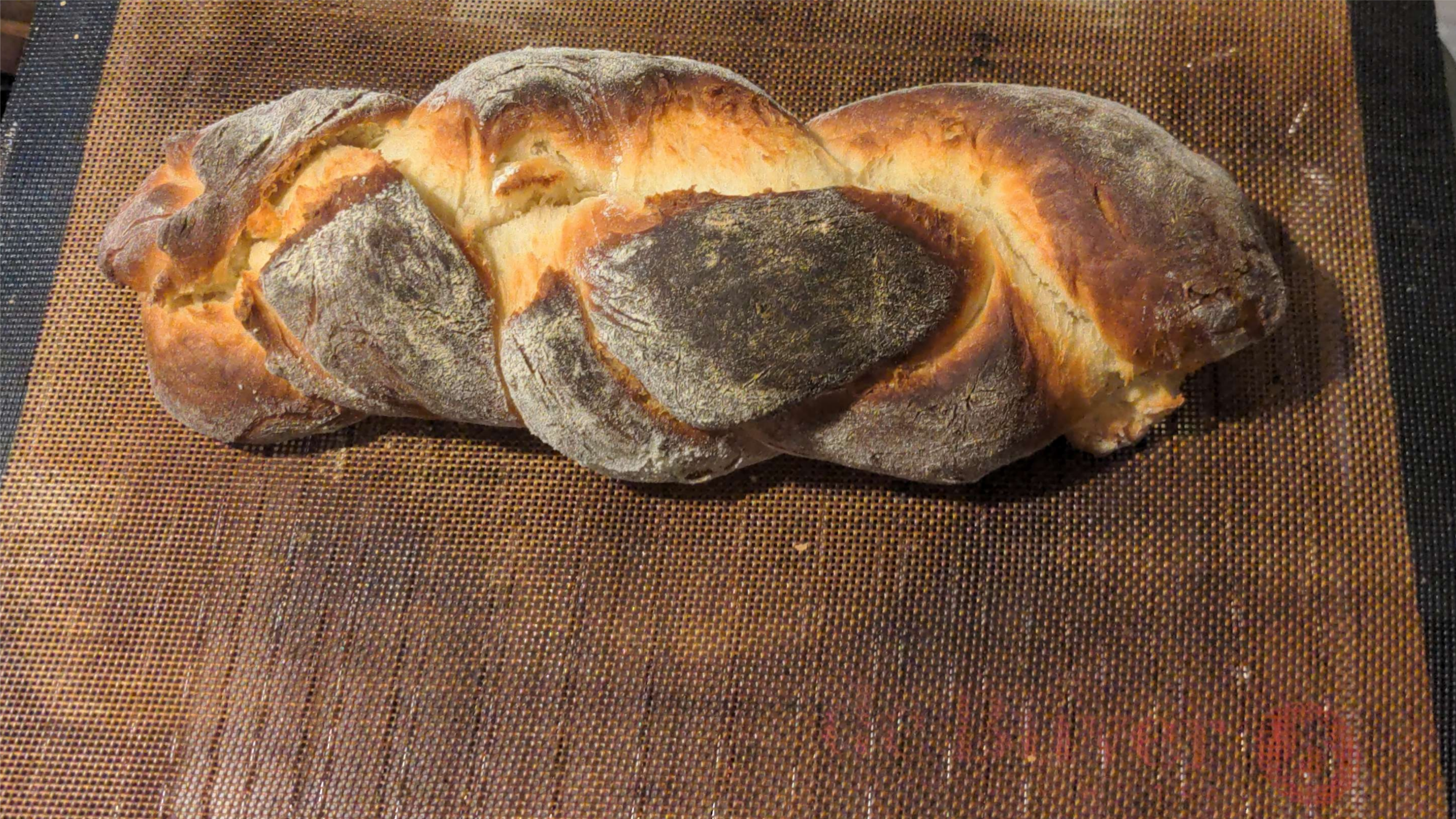 Figure 1 : Une belle brioche sans oeufs faite maison